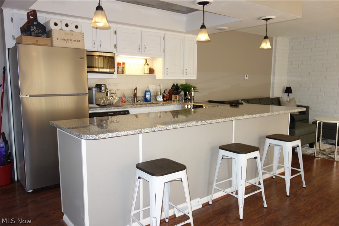 Penguin Condo - Residential