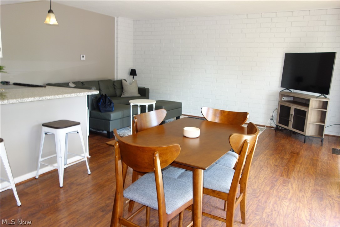 Penguin Condo - Residential