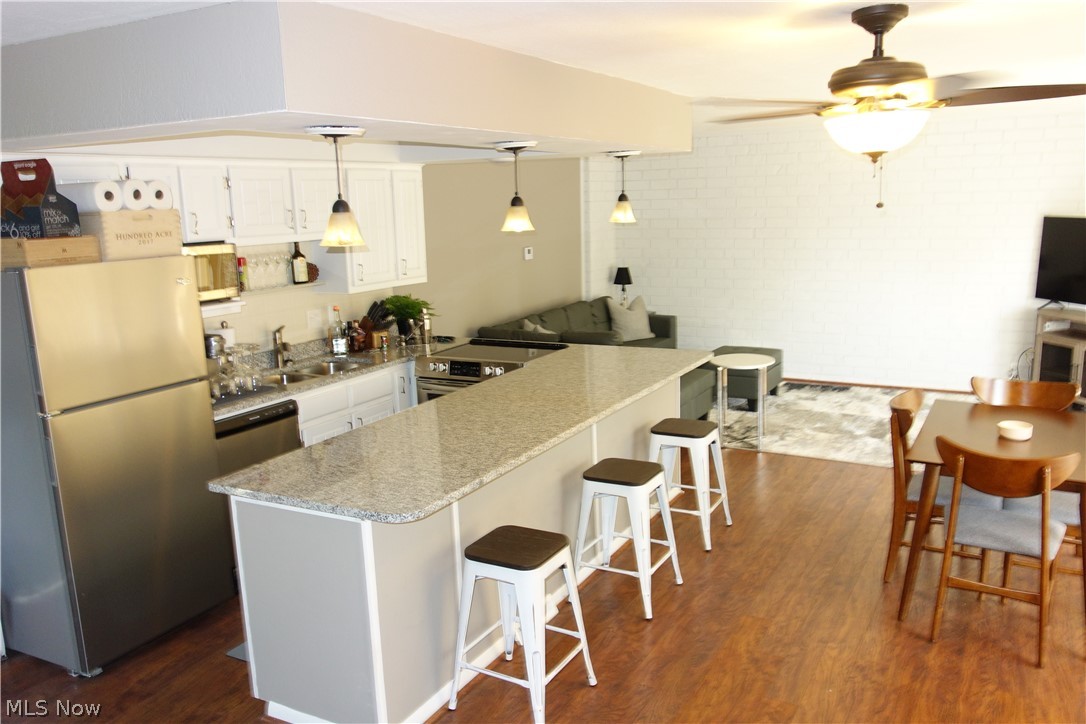 Penguin Condo - Residential