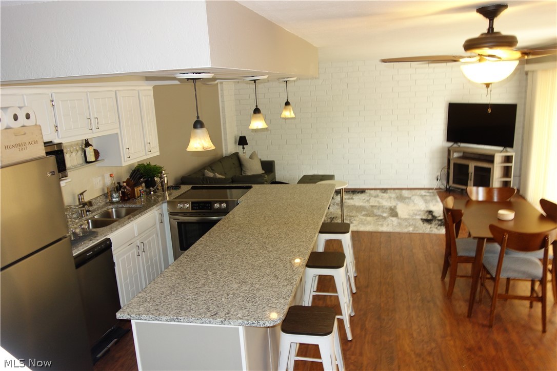 Penguin Condo - Residential