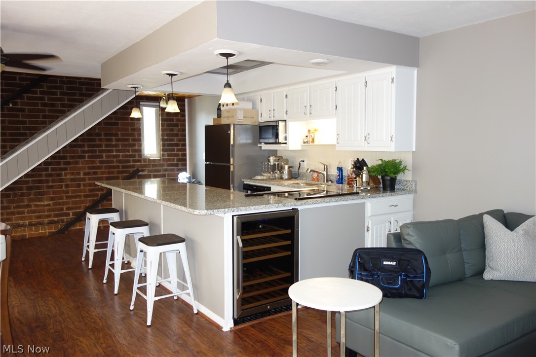 Penguin Condo - Residential