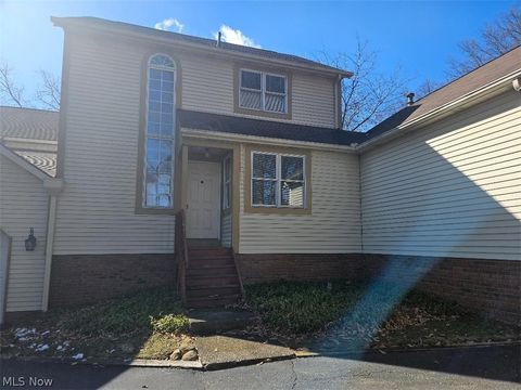 Condo For Sale - 7182 Hills And Dales Road #21<br/> Massillon, OH 44646