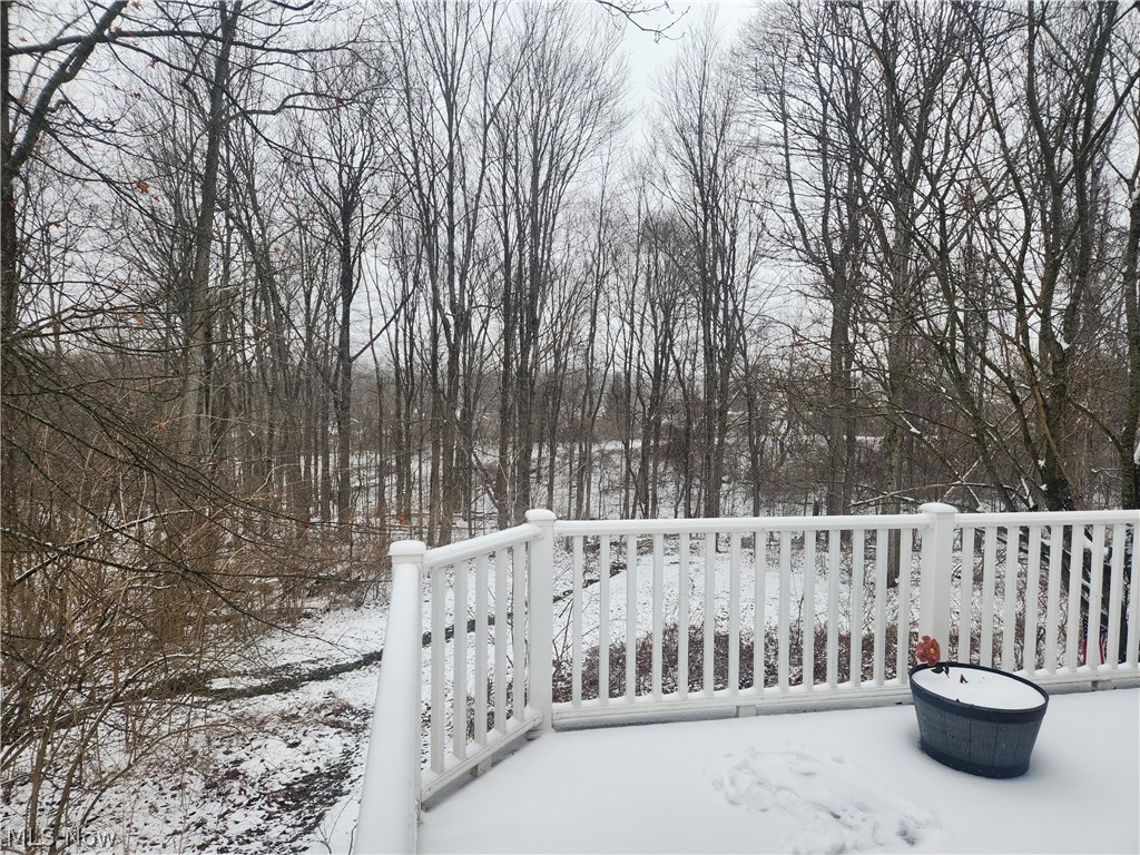 Macintosh Farms Condo Ph 17#1 - Residential