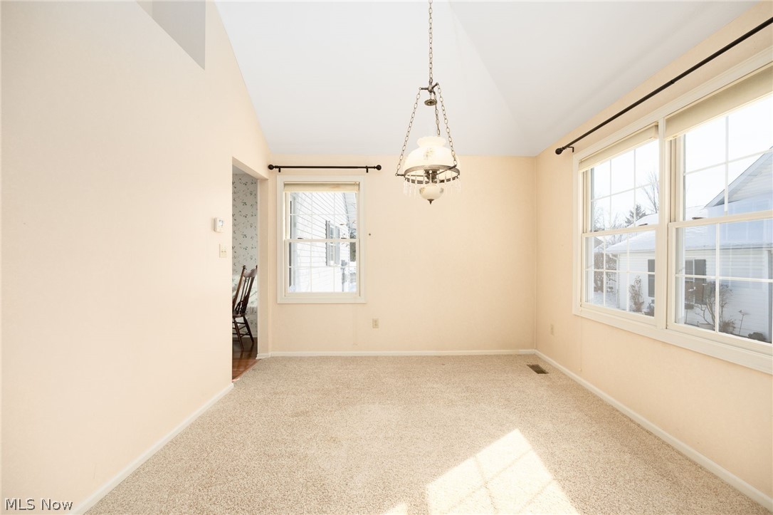 Macintosh Farms Condo Ph 17#1 - Residential