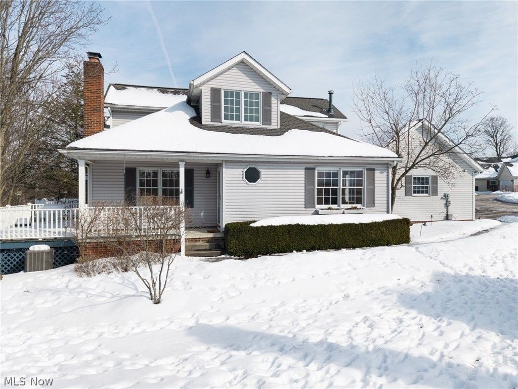 Photo of 1605 Chapman Way #14, Broadview Heights, OH 44147 (MLS # 5186545)