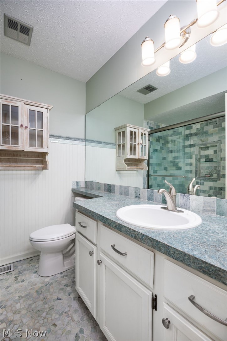 Macintosh Farms Condo Ph 17#1 - Residential