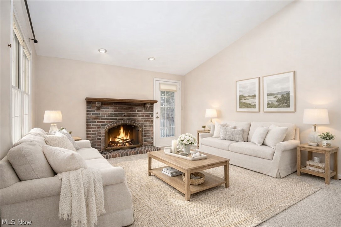 Macintosh Farms Condo Ph 17#1 - Residential