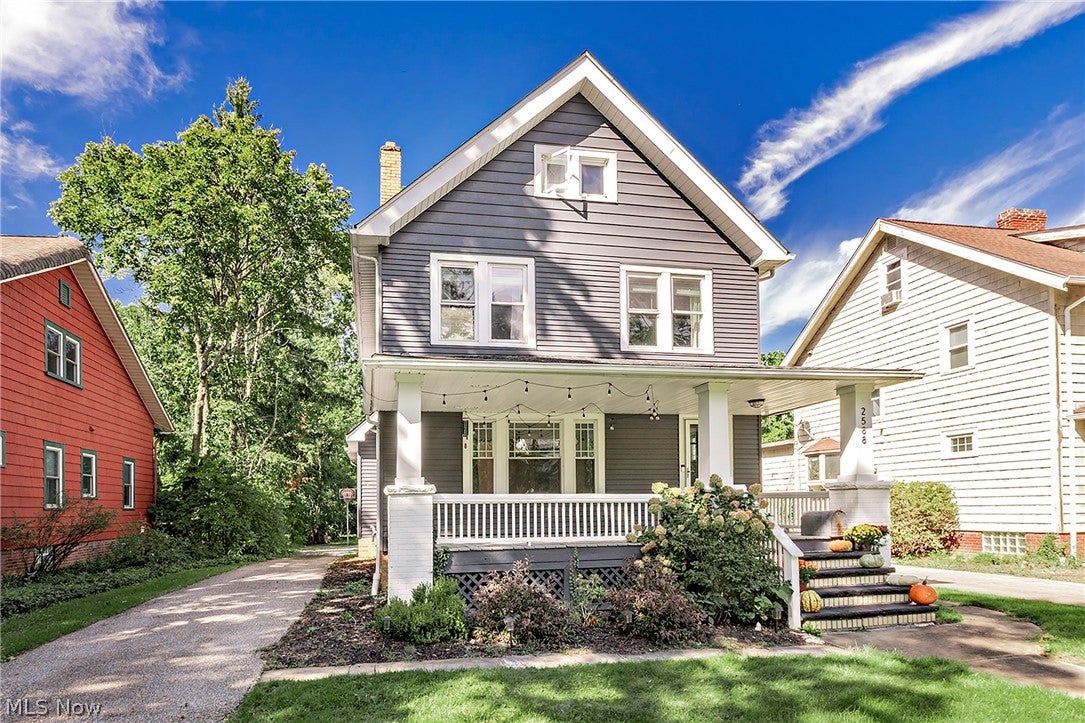 2588 Queenston Road