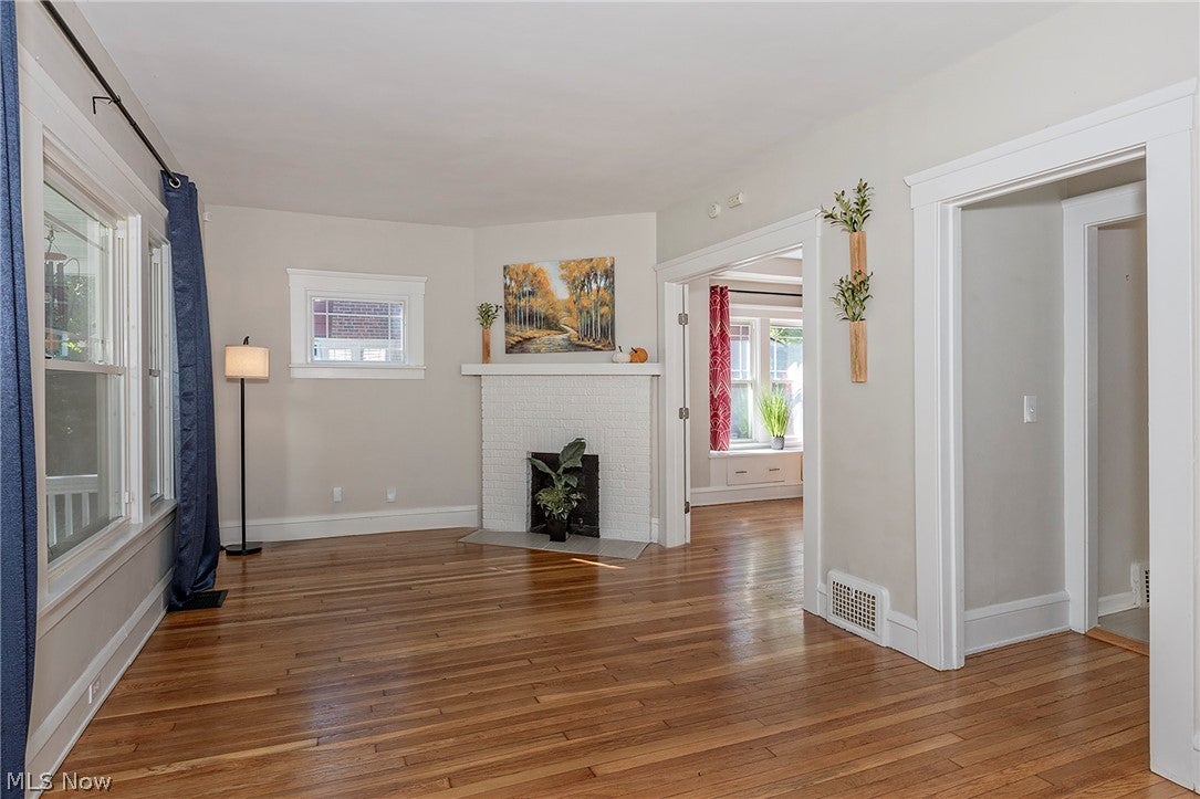 2588 Queenston Road