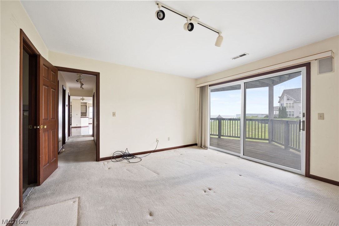 Harbortowne Point Condo - Residential