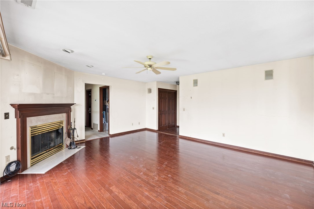 Harbortowne Point Condo - Residential