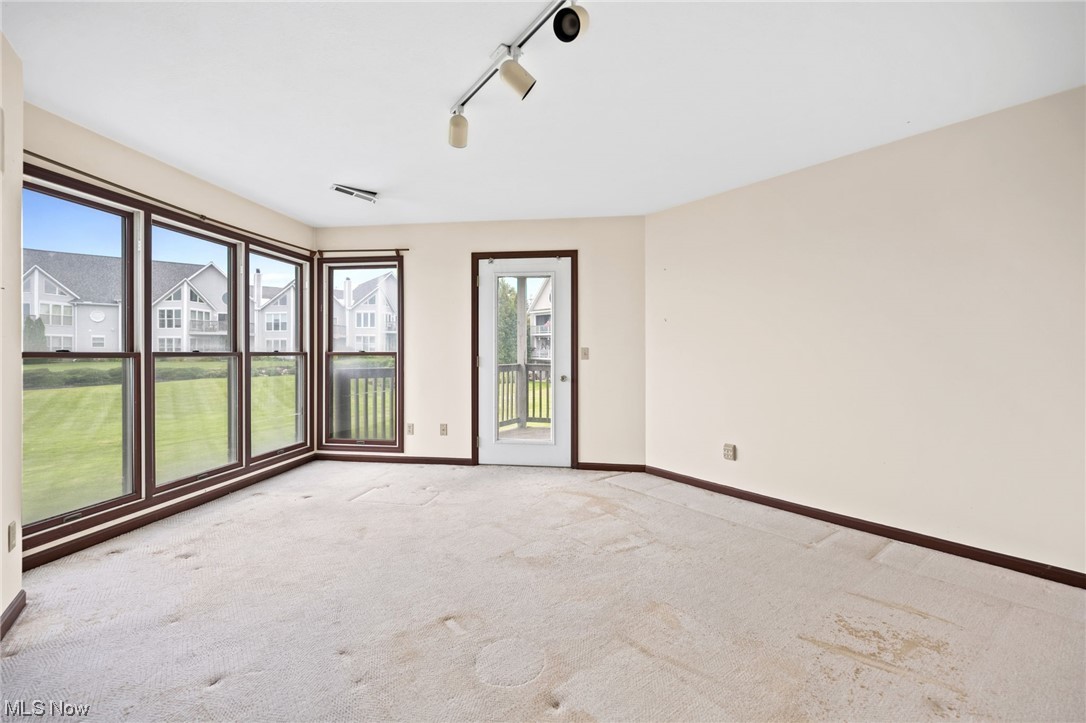 Harbortowne Point Condo - Residential