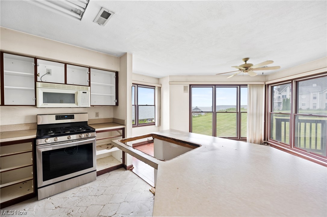 Harbortowne Point Condo - Residential