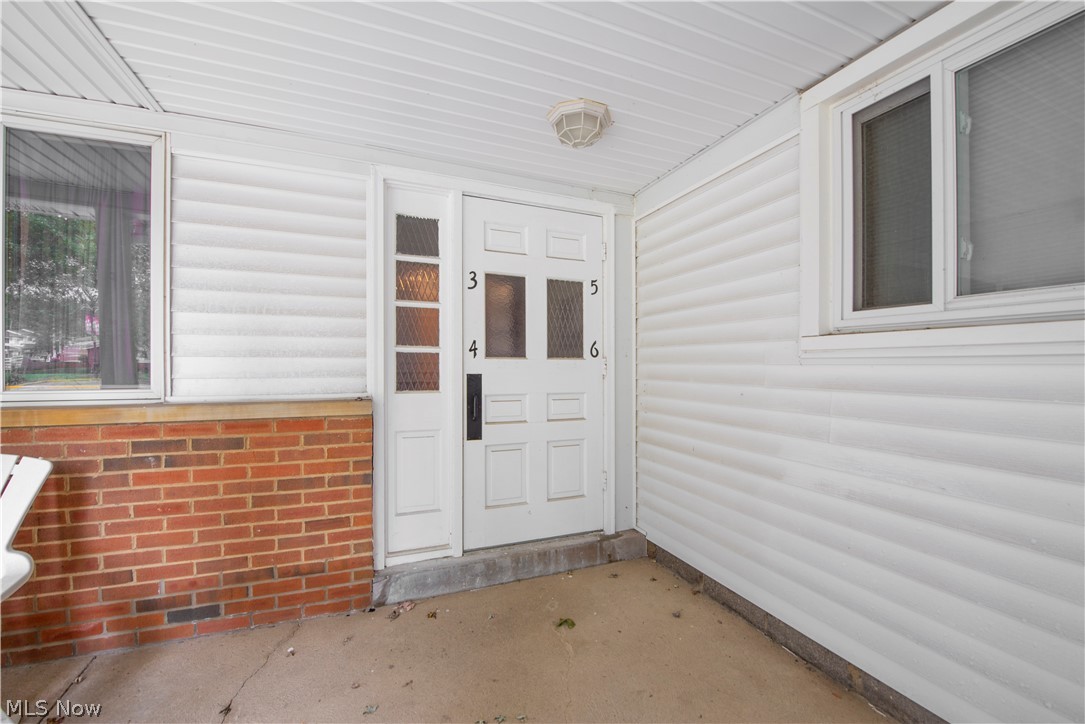 Country Club Condo - Residential