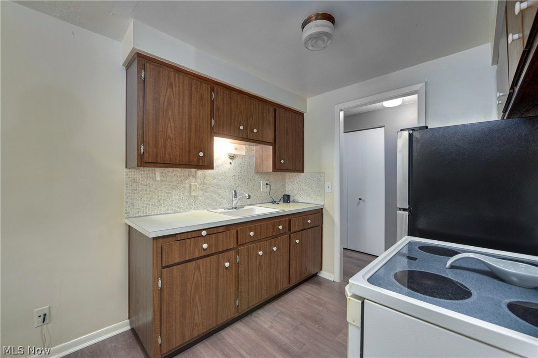 Country Club Condo - Residential