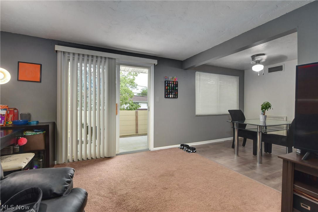 Country Club Condo - Residential