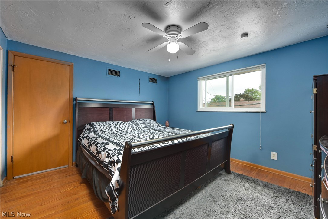 Country Club Condo - Residential