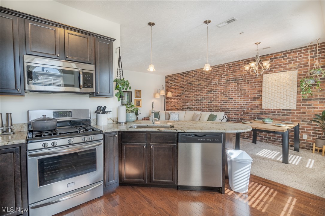 38079 Euclid Avenue, Willoughby, Ohio image 12