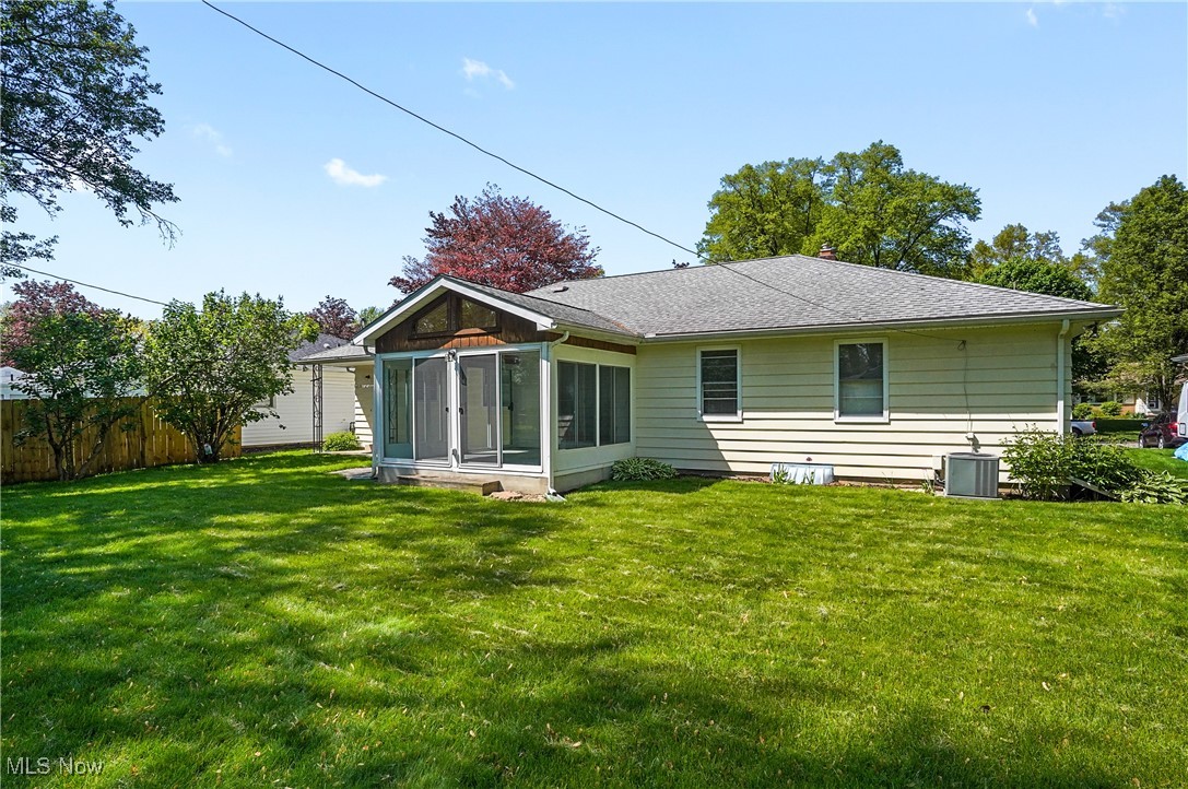 225 Miami Avenue, Elyria, Ohio image 35