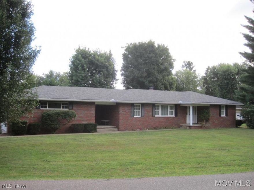 Fabulous, meticulously maintained custom built home on a huge corner lot in Devola. Maintenance free brick and new roof in 2014. New furnace, central air, water heater & windows. Ceramic tile foyer open to formal living room/dining room. New crisp white kitchen with breakfast bar and island.  Dinette has built in corner hutch.  Family room has a corner fireplace and opens to a 30 x 30 deck for relaxing & entertaining. Spacious master bedroom. New main bath. Huge rec room/den could be 4th bedroom near laundry and full bath. Oversized 1 car garage for ample storage. All this and on sewer!   M732  Elem: Putnam Elementary School  Elem/Bus: N  JrHigh: Marlinton Middle School  JrHigh/Bus: Y  High: Marietta High School  High/Bus: Y  Fire: VOL  Police: SHF  ;SQFT=Fin L1:2566, Fin Bsmt:0, Fin Above:2566, Fin Total:2566, Unfin Above:0;GAR= 1 Car Det, 2 Car Att, Opener(s);PRKG= Off Street, RV Parking