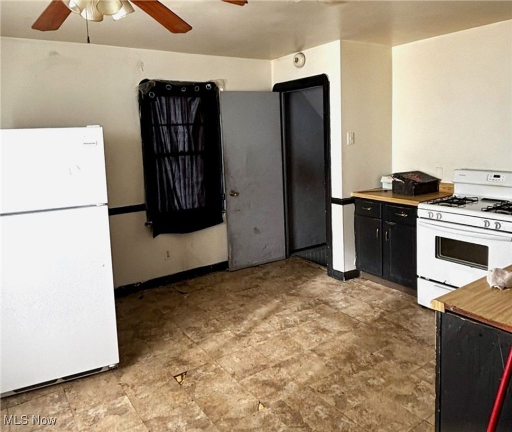 Photo of 544 Miller Street, Youngstown, OH 44502 (MLS # 5178434)