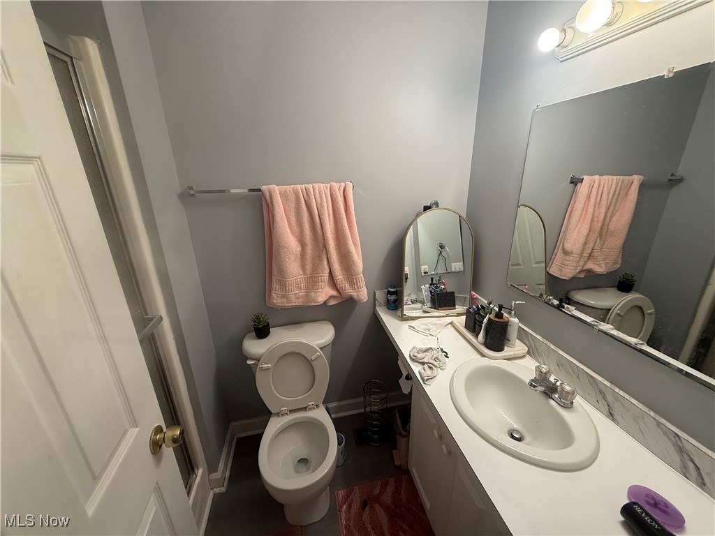 East Buchtel Ave - Residential Income