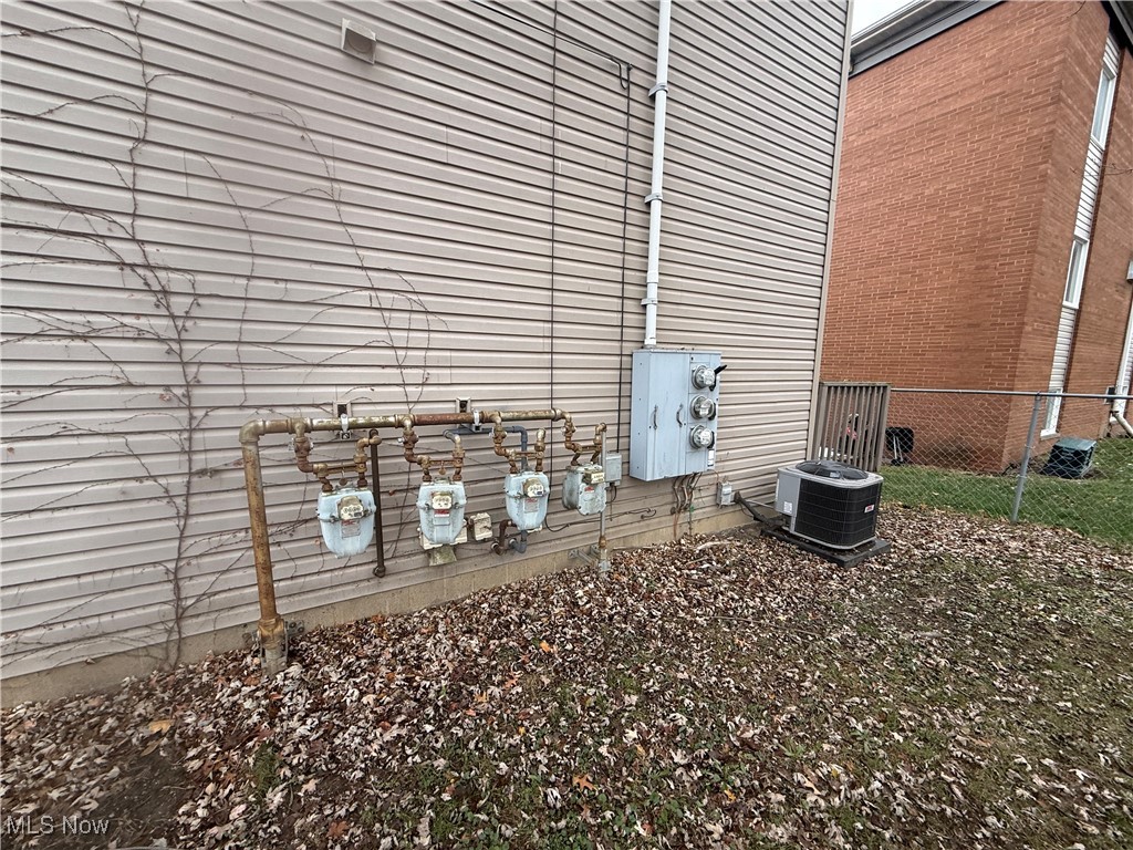 East Buchtel Ave - Residential Income