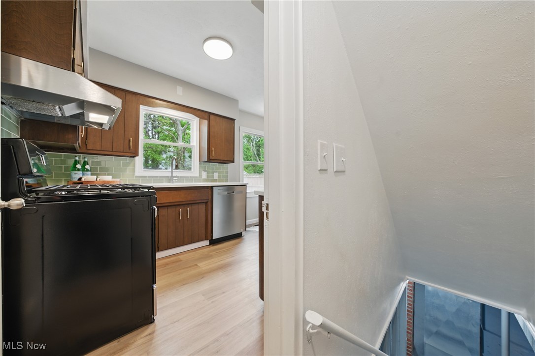 2735 Valley Road, Cuyahoga Falls, Ohio image 39