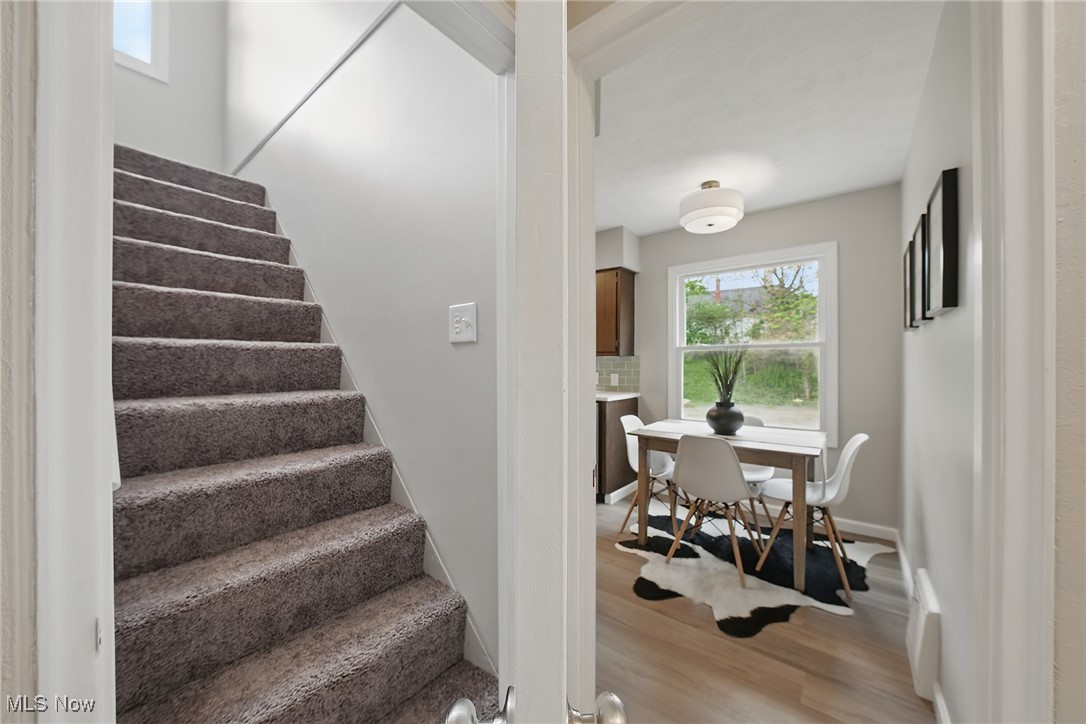 2735 Valley Road, Cuyahoga Falls, Ohio image 28