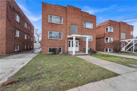 Tiny photo for 5208 Lee Road #3, Maple Heights, OH 44137 (MLS # 5190928)