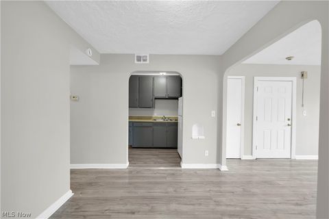 Tiny photo for 5208 Lee Road #3, Maple Heights, OH 44137 (MLS # 5190928)