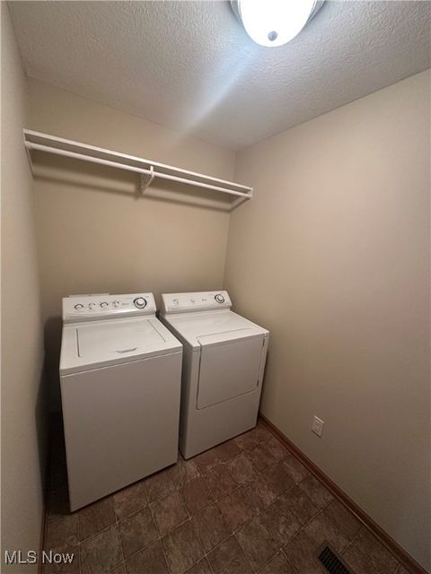 Tiny photo for 4165 Ledgewater Drive, Mogadore, OH 44260 (MLS # 5179355)