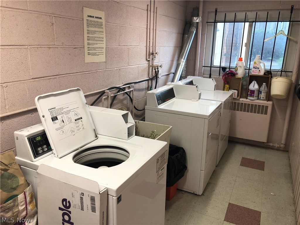 Golden Oaks Condo - Residential Lease