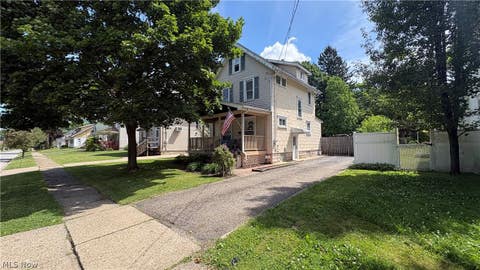 Homes For Sale - 2559 6th Street<br/> Cuyahoga Falls, OH 44221