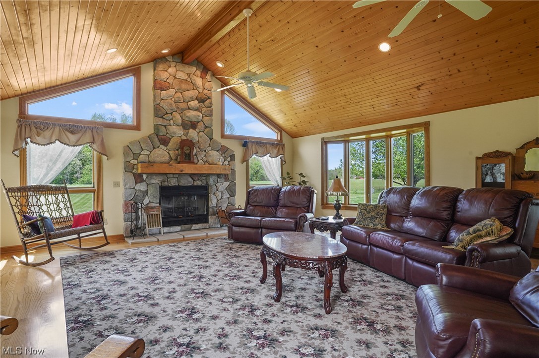 Ravenna Bldg Co - Residential