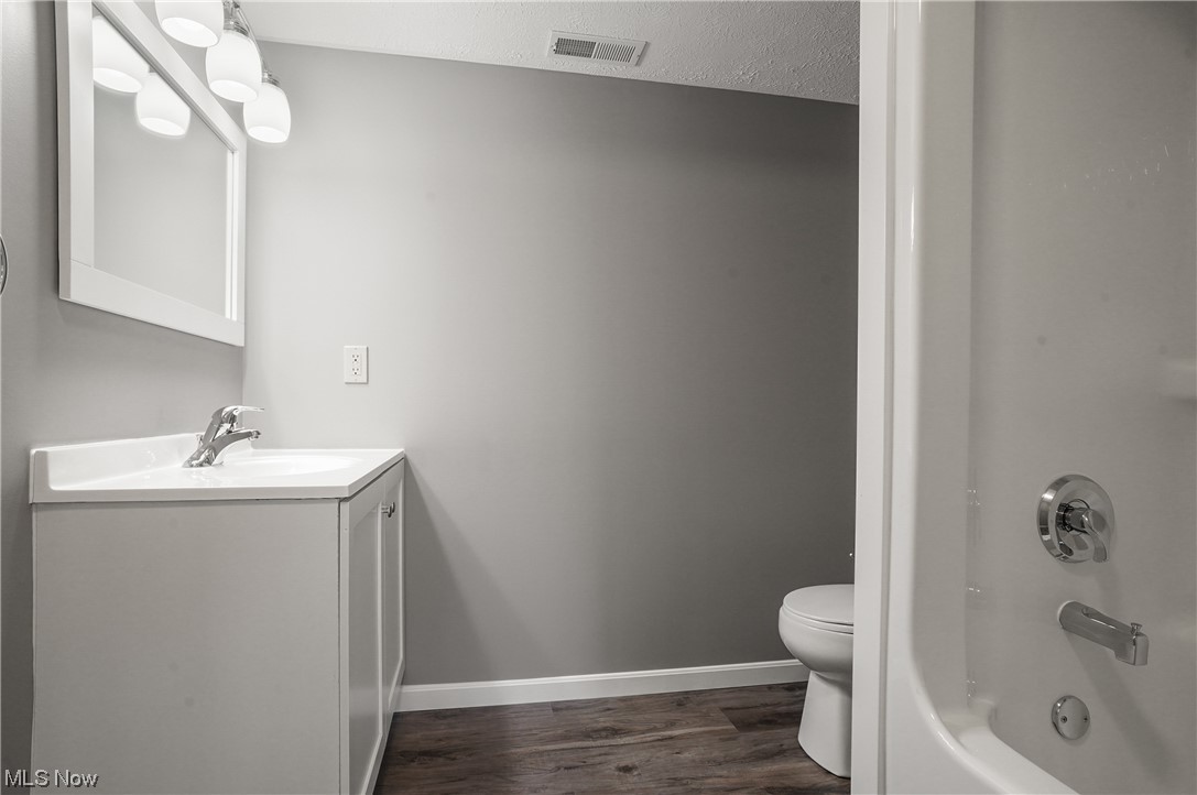 Ravenna Bldg Co - Residential