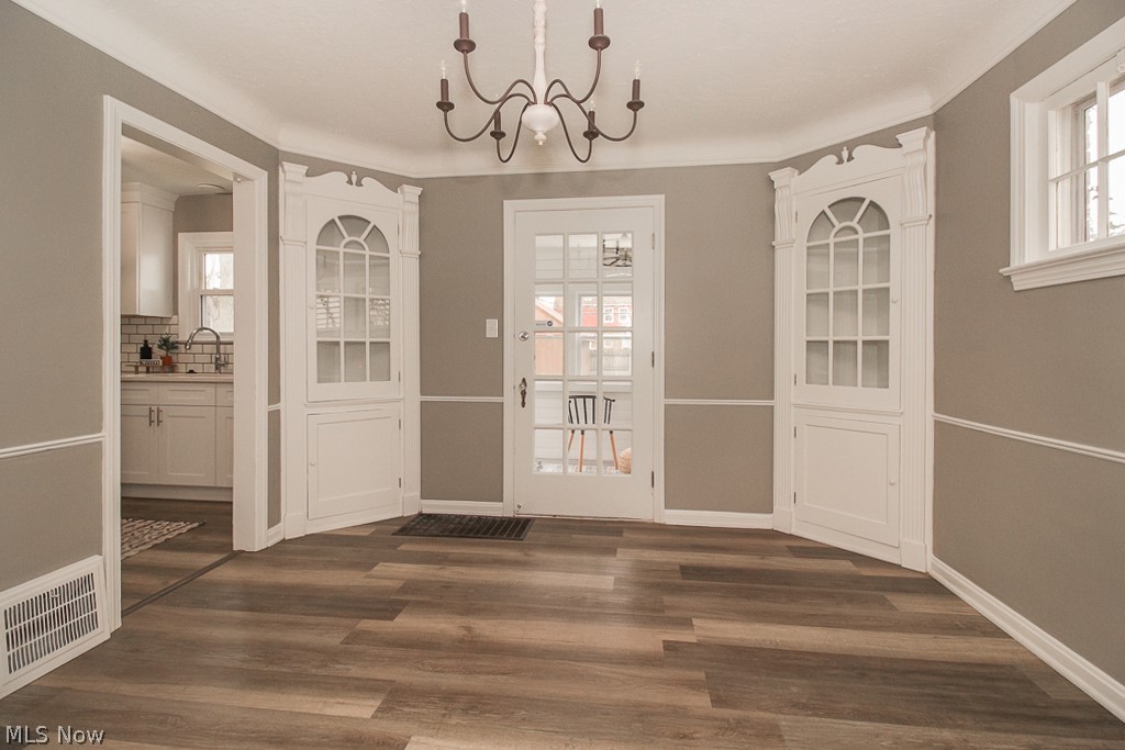 Utopia Beach - Residential