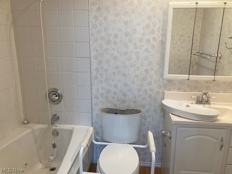Tiny photo for 17298 Otani Court, Strongsville, OH 44136 (MLS # 5240312)