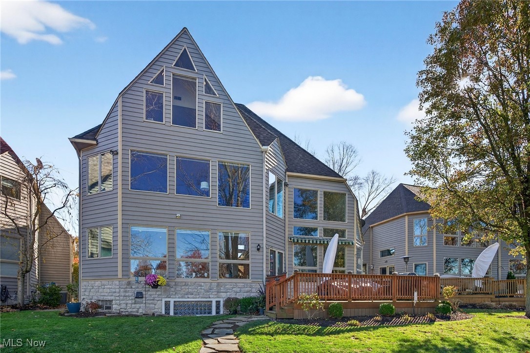 Red Tail - Residential