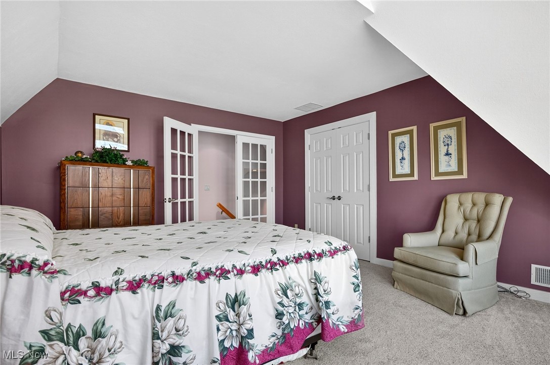 Red Tail - Residential