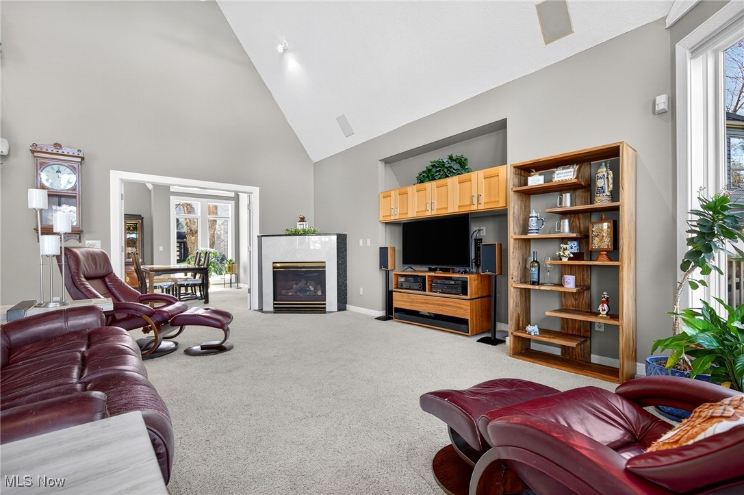 Red Tail - Residential