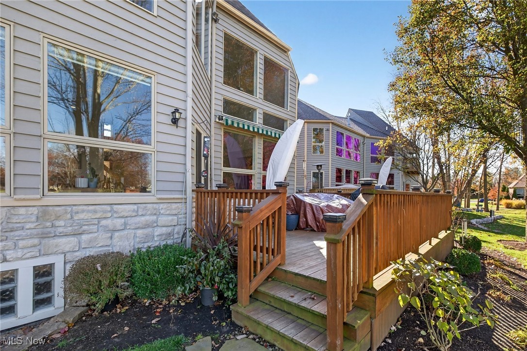 Red Tail - Residential