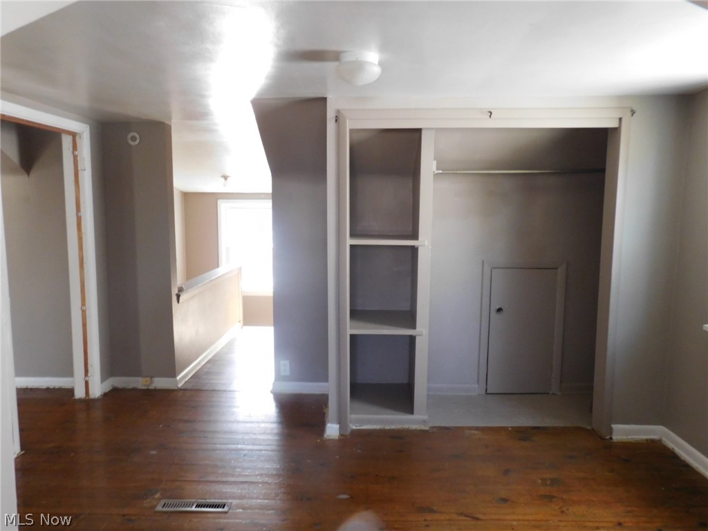 City/Youngstown - Residential Lease