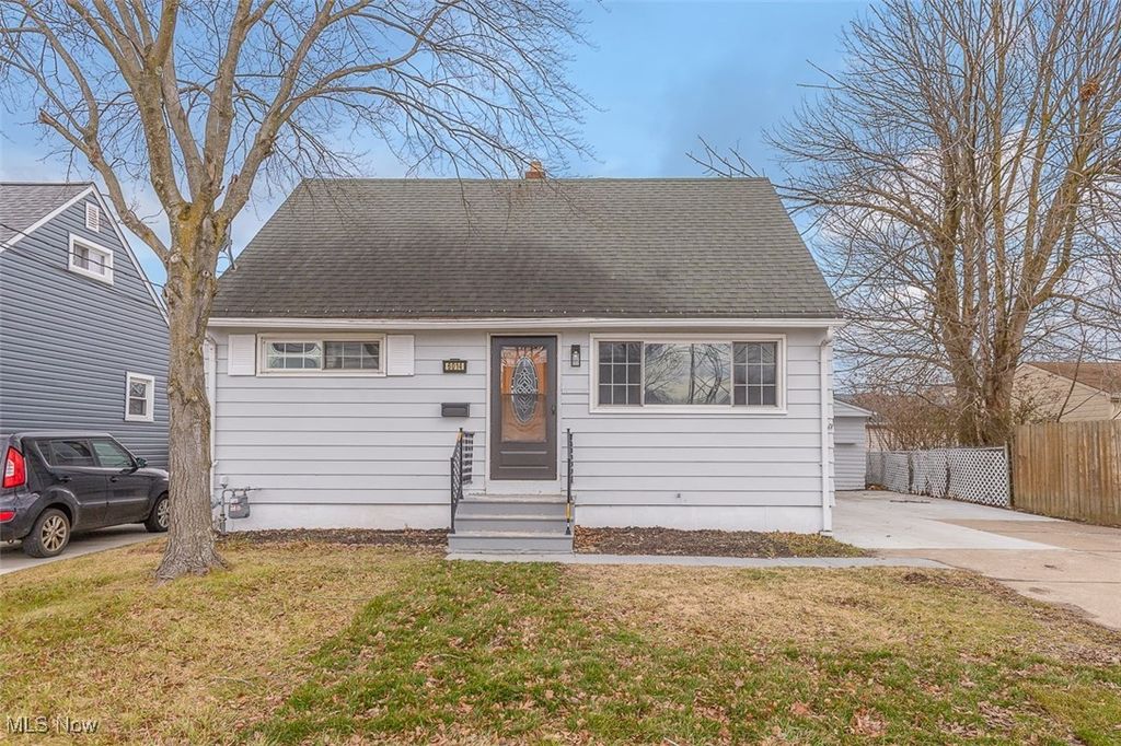 Photo of 6014 Westbrook Drive, Brook Park, OH 44142 (MLS # 5180700)