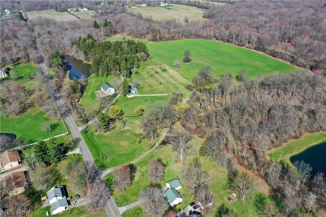 10 acres of prime country property with over half wooded. Perfectly suited for a Country estate. Slightly rolling hills and excellent views. Property accessible by vehicles with permission.