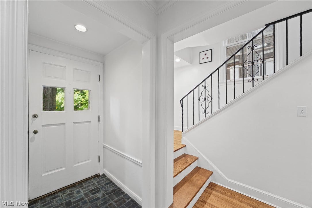 3779 Meadowbrook Boulevard