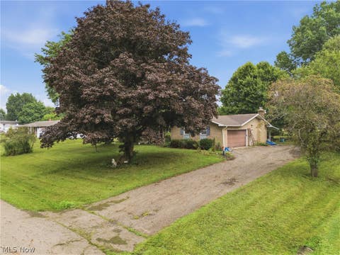Homes For Sale - 5266 Glenhaven Avenue<br/> Louisville, OH 44641