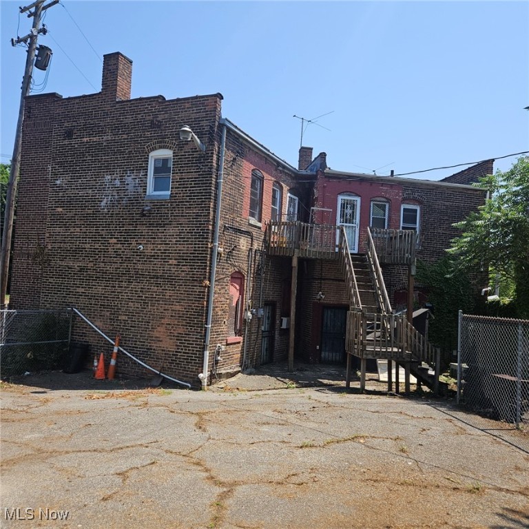 14215 Saint Clair Avenue