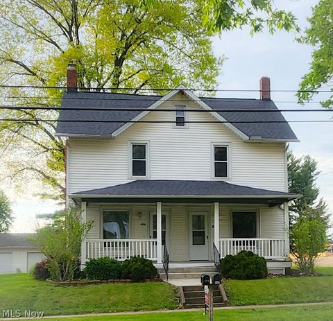 Photo of 408 E Main Street, Smithville, OH 44677 (MLS # 5210663)