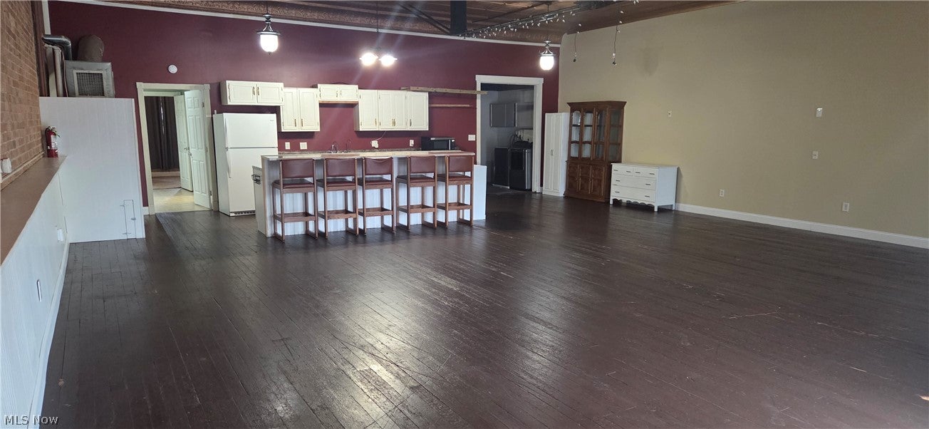 144 W Jackson Street W 144 - 146